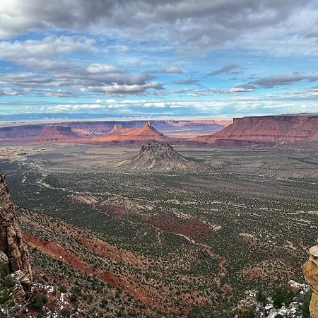 Wolfe'S Moab, Adult Only Hotel Экстерьер фото