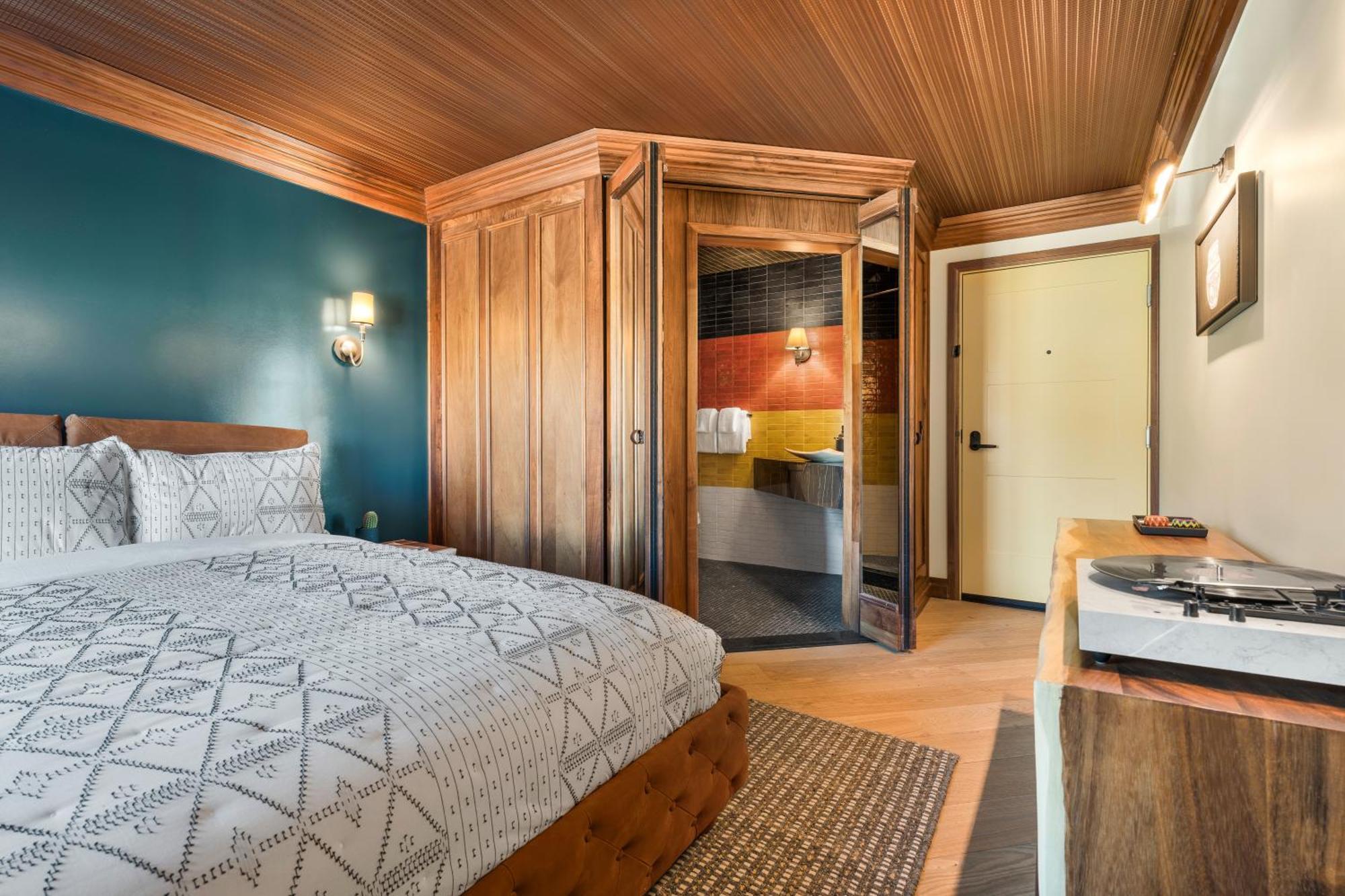 Wolfe'S Moab, Adult Only Hotel Экстерьер фото