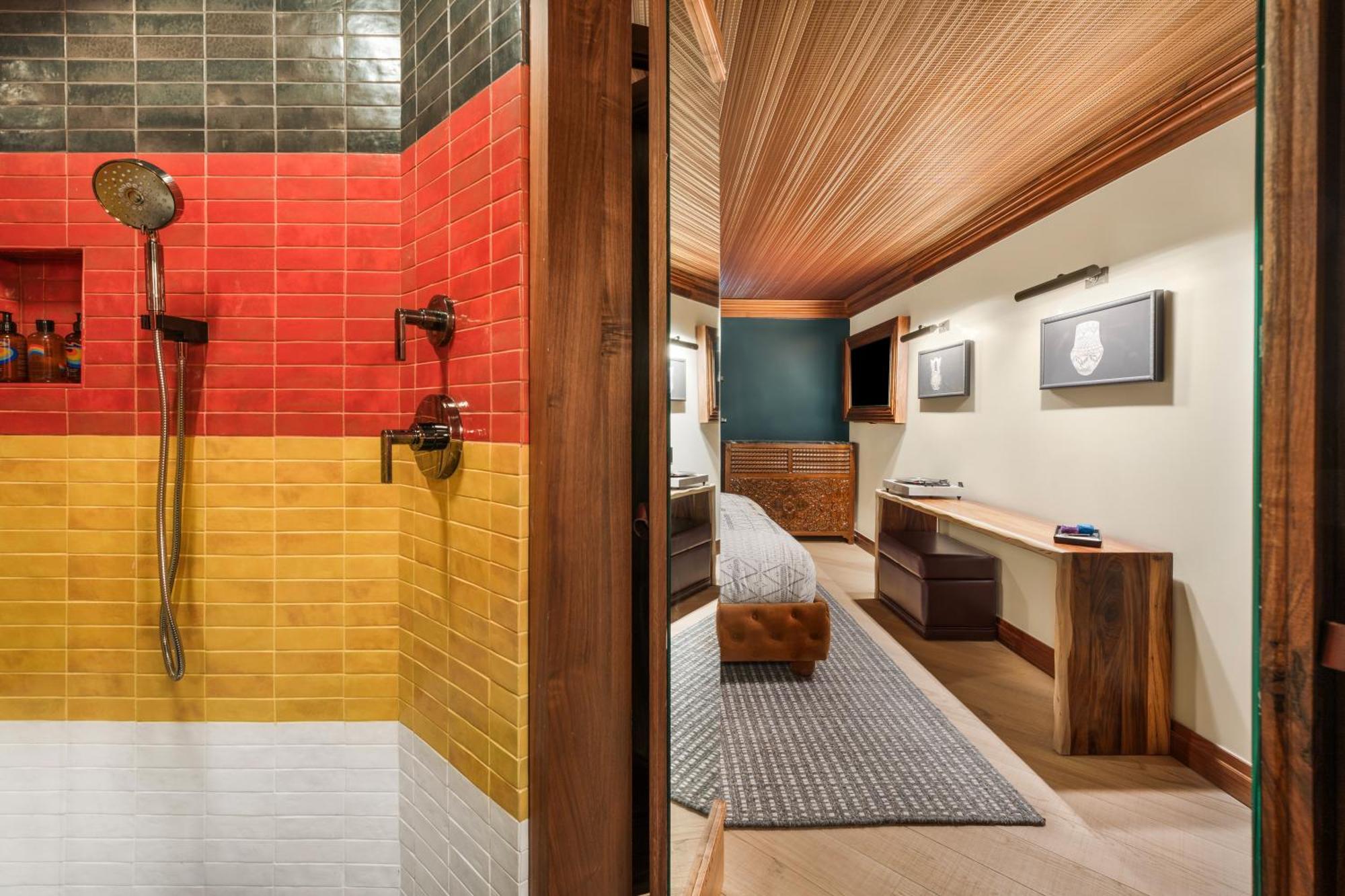 Wolfe'S Moab, Adult Only Hotel Экстерьер фото