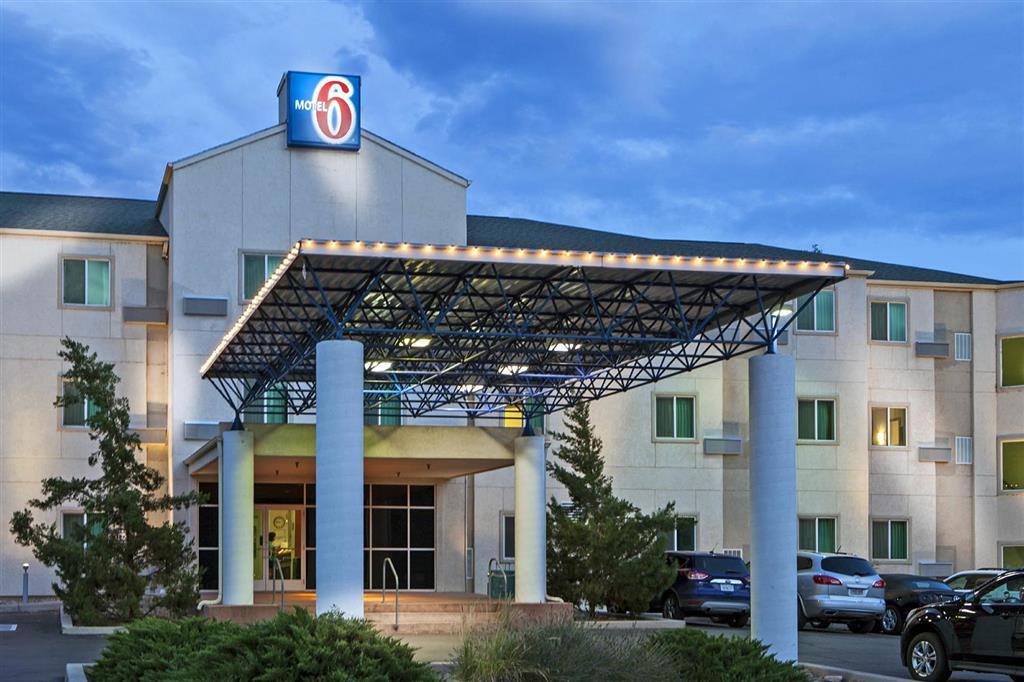 Wolfe'S Moab, Adult Only Hotel Экстерьер фото